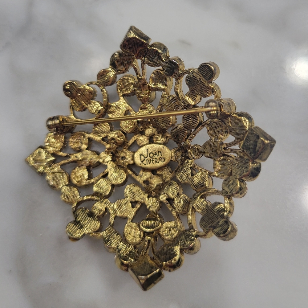 Joan Rivers Brooch 💎 - Picture 3 of 6